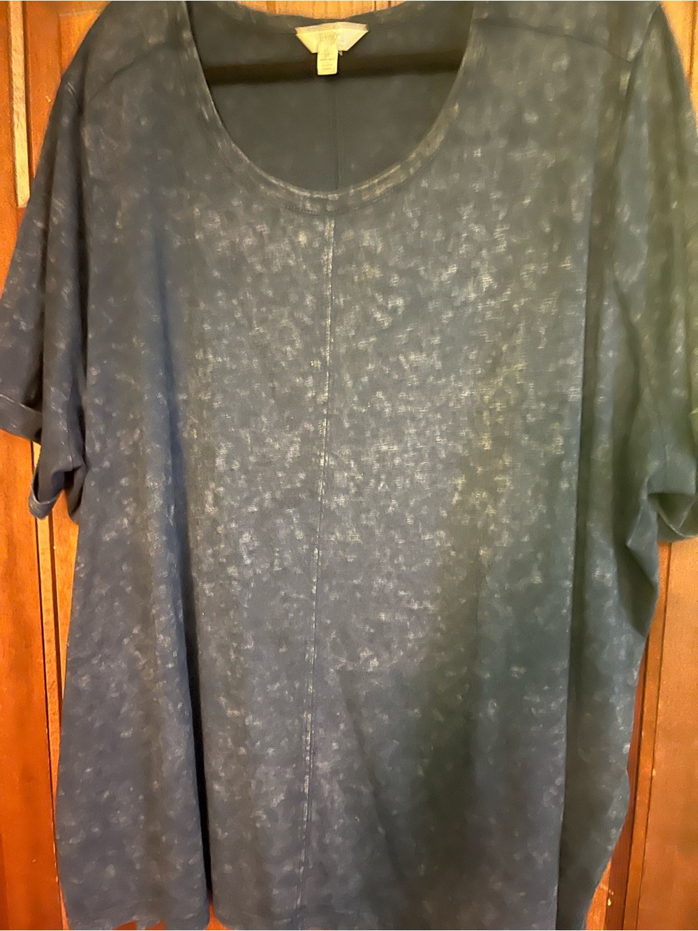 Women’s Dark Gray Short-Sleeve Casual Shirt